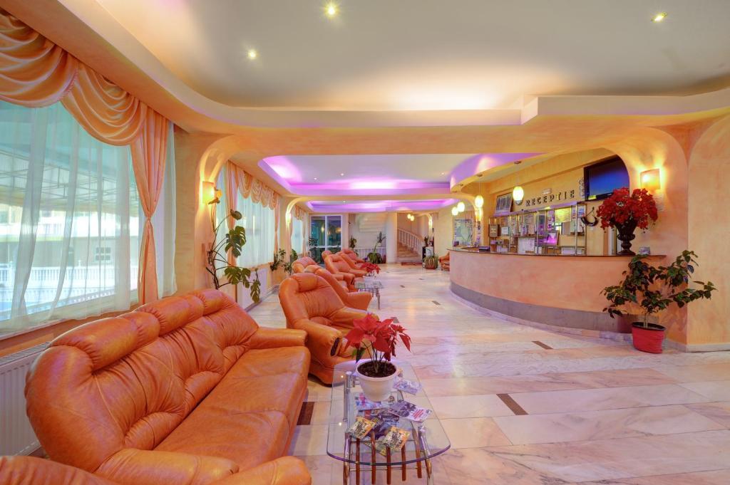 Hotel Cornul Vanatorului Pitesti Exterior photo